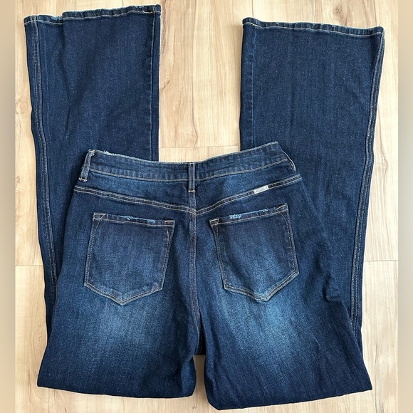 KanCan Jeans - Picture 4 of 5